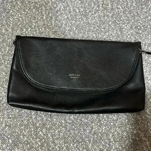 (2) Matt  & Nat clutch​